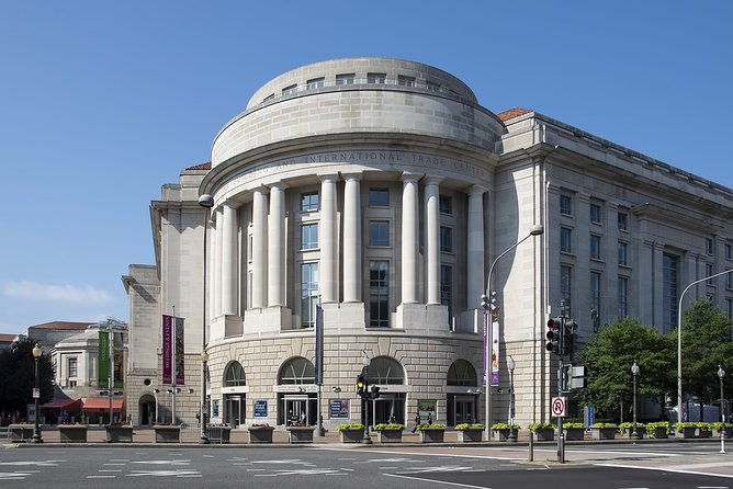 Private 4-hour Best of Washington Tour at night with private driver and guide - The Experience: What to Expect from the Private Washington Night Tour