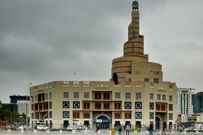 Private 4-Hour Shore Excursion in Doha With Entrance to 1 Museum Included - Common Questions