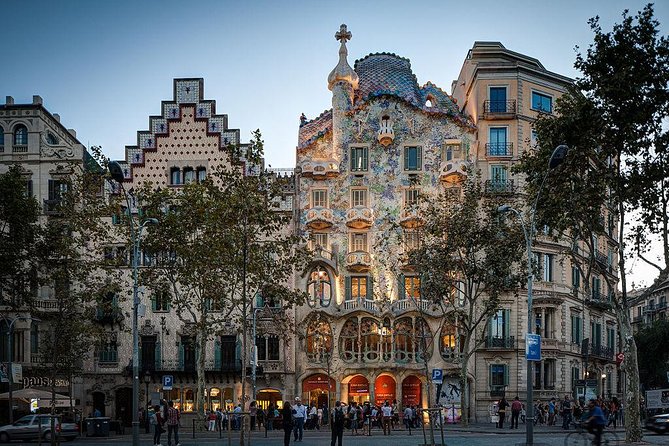 Private 4-Hour Tour a La Carte in Barcelona With Private Pick up and Drop off - Tour Details