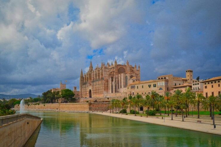 Private 4-Hour Tour of Palma De Mallorca (Hotel/Port Pickup) - Booking Flexibility and Cancellation Policy