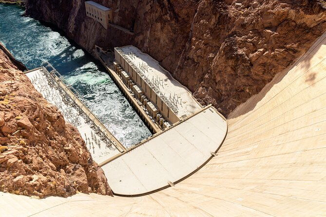 Private 4 Hours Stretch Limo Tour in Hoover Dam - Who Is This Tour Perfect For?