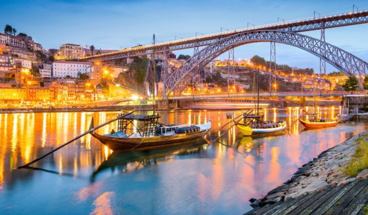 Private 4 Hours Tour of the "Main Monuments" in Oporto - Tour Highlights
