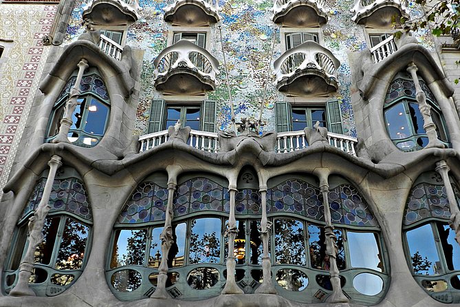 Private 4 Hs City Tour of Barcelona and La Roca Village 5 Hours With Pick up - Terms and Conditions