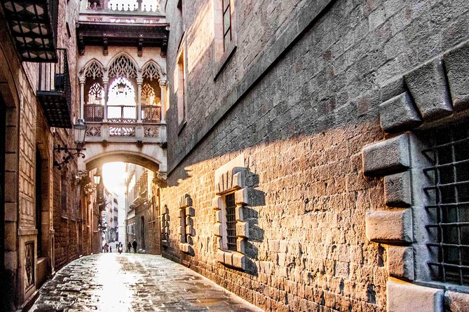 Private 4 Hs City Tour of Barcelona and La Roca Village 5 Hours With Pick up - Tour Directions and Pick-up Details