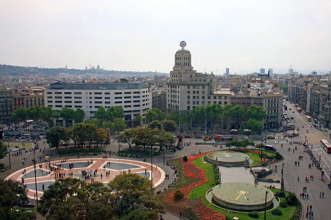 Private 4 Hs City Tour of Barcelona and La Roca Village 5 Hours With Pick up - Common Questions