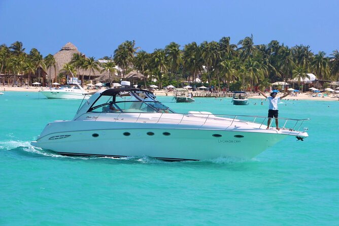 Private 48ft Premium Yacht Rental in Cancún 23P8 - Pricing and Booking Details