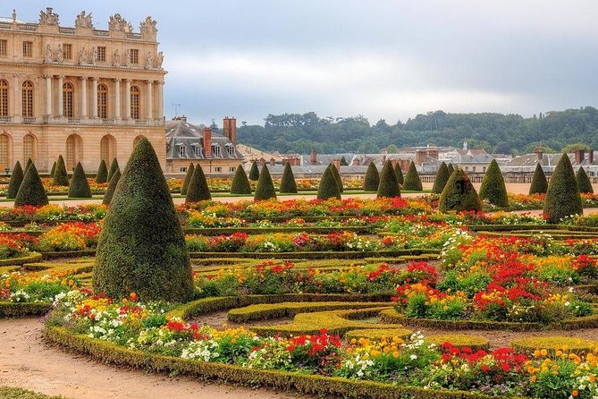 Private 5-Hour Round Transfer to Versailles From Paris. Best Offer! - Pricing and Booking Details