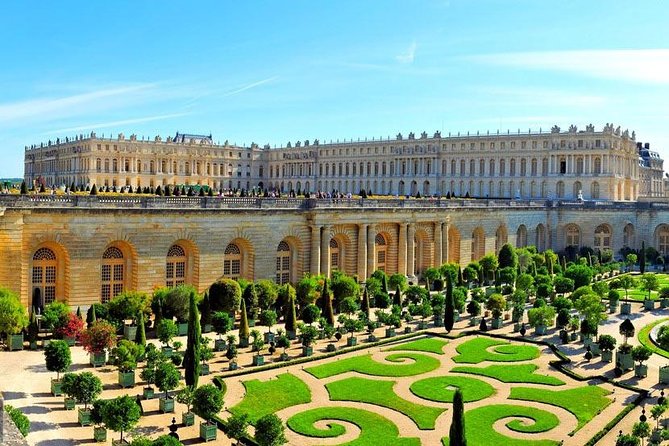Private 5-Hour Round Transfer to Versailles From Paris. Best Offer! - Common Questions