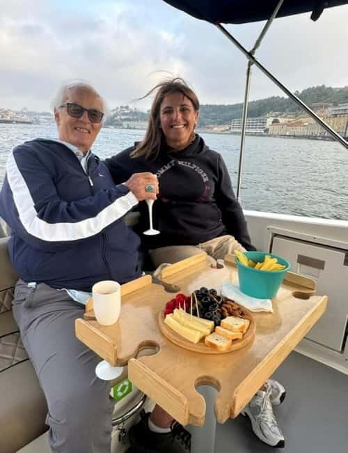 Private 6 Bridges Cruise in Porto with Optional Sunset - FAQ