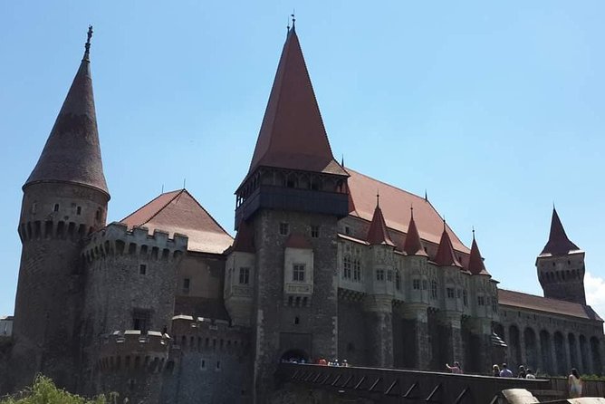 Private 6-Day Dracula Tour in Transylvania From Bucharest - Dining Experiences