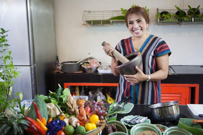 Private 6-Hour Thai Cooking Class With Boat Ride, Market Tour & Lunch or Dinner - Unique Aspects of the Experience