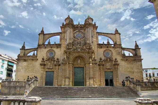 Private 6 Hours Tour of Cadiz and Jerez De La Frontera From Cadiz - Pickup Points