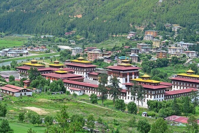 Private 8 Days Best Bhutan Tour with Exclusive Guide and Car - Exploring the 8-Day Private Bhutan Tour with an Exclusive Guide and Car