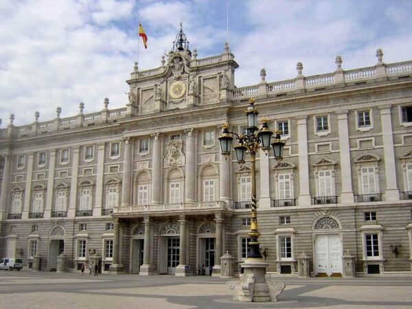 Private 8-hour City Tour of Madrid - Customization Options