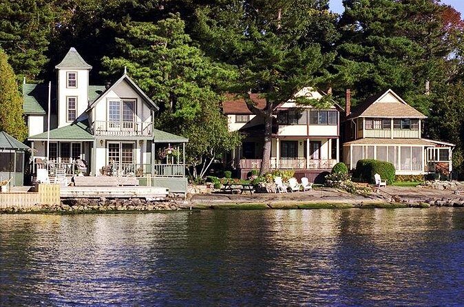 Private 90 Minute 1000 Islands Cruise For Up to 50 People - FAQs