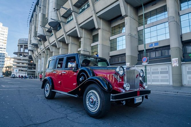 Private 90-Minute Highlights Tour by Classic Car, Madrid - Visit Points of Interest in Madrid