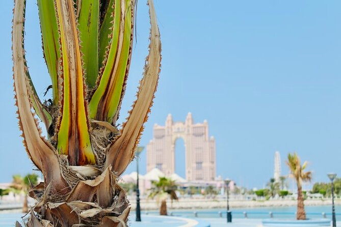 Private Abu Dhabi 5 Wonders Tour With Emirates Palace Lunch - Cultural Landmarks to Explore