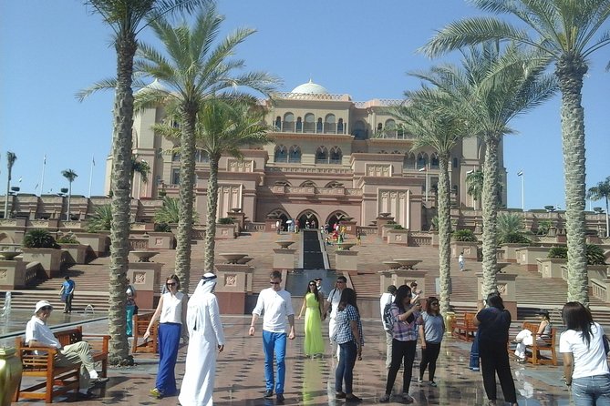 Private Abu Dhabi Full-day Tour From Dubai - Accessibility Information