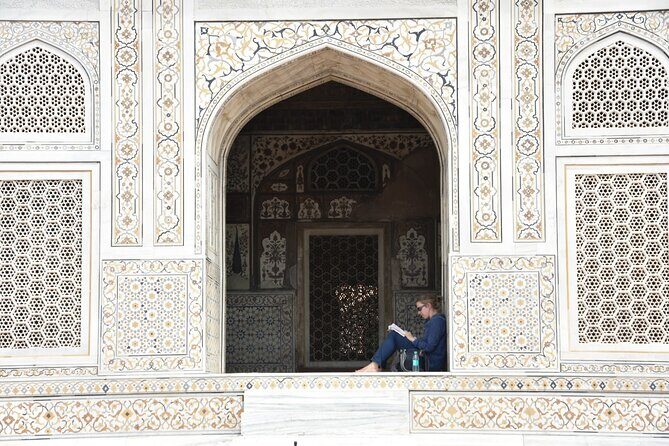 Private Agra and Taj Mahal Tour from Delhi with Breakfast - The Itinerary Breakdown: What to Expect