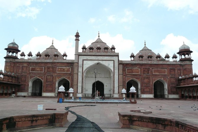 Private Agra City Walking Tour With Taj Mahal and Meals - Pickup and Logistics