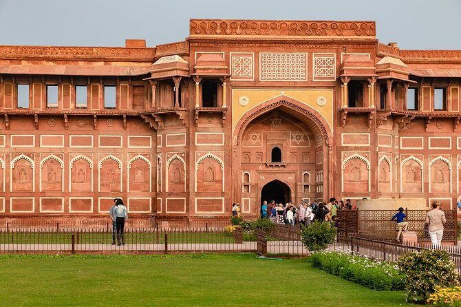 Private Agra Full-Day Tour Via Abhaneri Step Well from Jaipur - Who Should Consider This Tour?