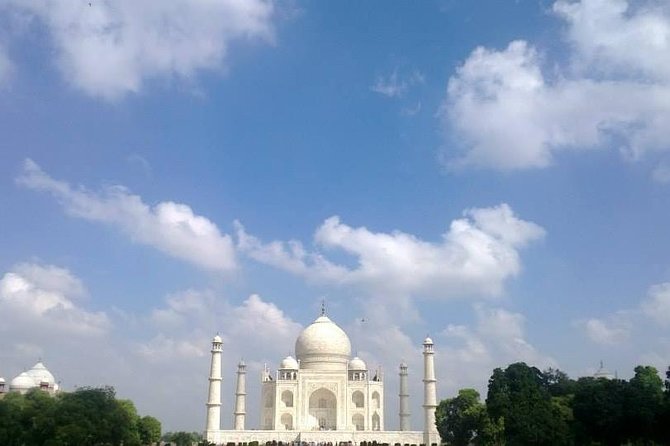 Private Agra Overnight Tour With Four Star Hotel Accommodation - Accommodation Details