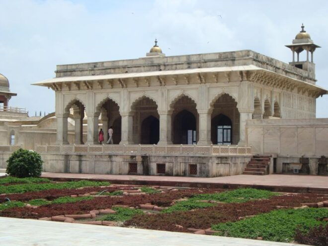 Private Agra Taj Mahal Overnight Tour by Car/Red Fort - Activities