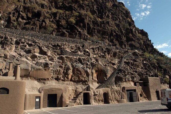 Private Aguimes and Cave Town Tour From Las Palmas With Tapas Tasting - The Sum Up