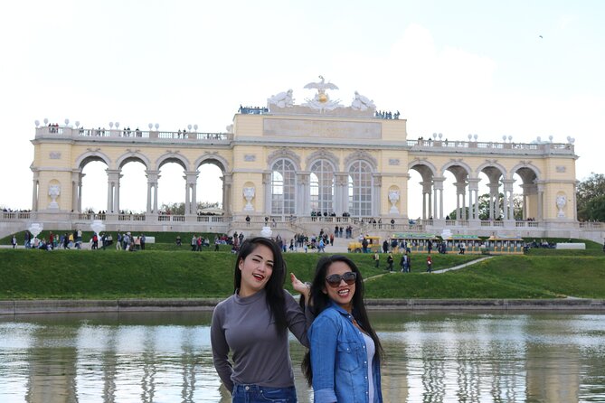 Private Airport and City Transfer in Panoramic Roof Station Wagon - Benefits and Experience