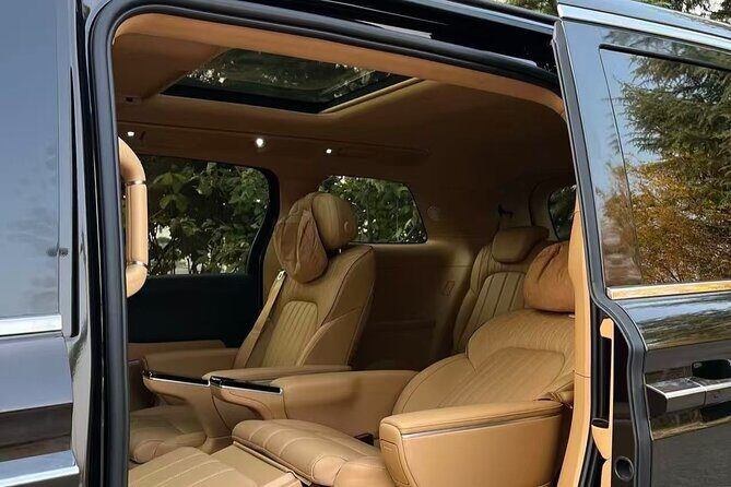 Private Airport Pickup Service from Chengdu Shuangliu - Who Should Consider This Service