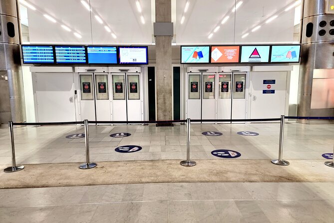 Private Airport Transfer Between Paris and Parisian Airports - Cancellation Policy