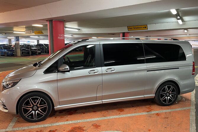 Private Airport Transfer From Edinburgh to Glasgow - Booking Confirmation and Accessibility