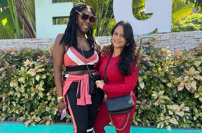 Private Airport Transfer from MBJ to Royalton Blue Waters - FAQs