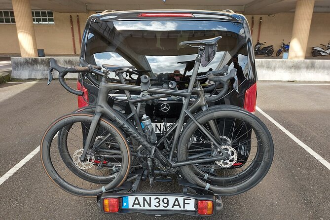 Private Airport Transfer From Porto to Guimarães - Booking Information