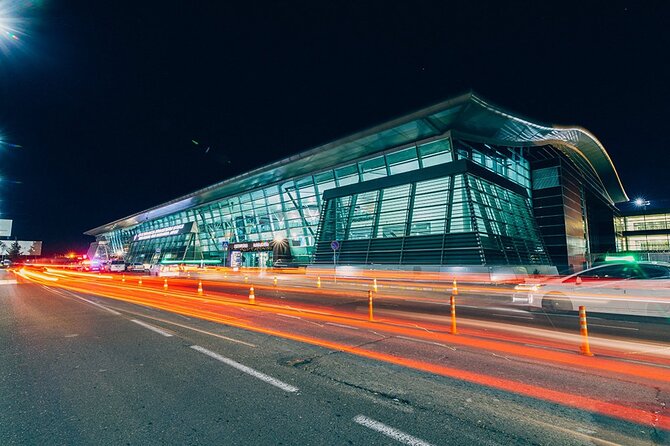 Private Airport Transfer in Tbilisi With Experienced Driver - Pickup Information