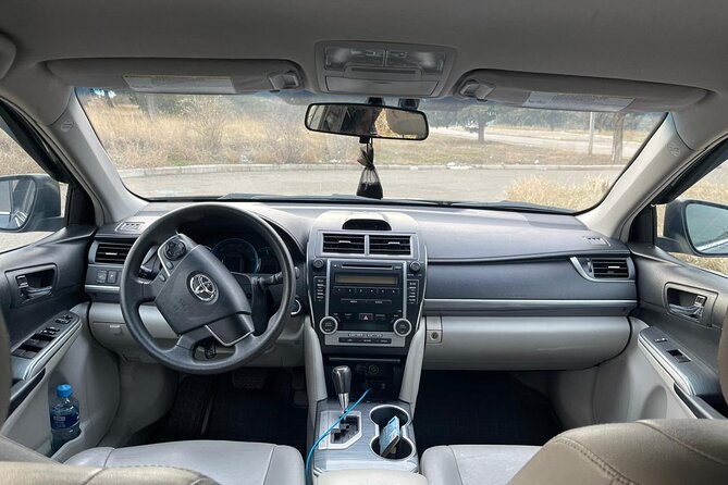 Private Airport Transfer in Tbilisi With Experienced Driver - Accessibility and Participation