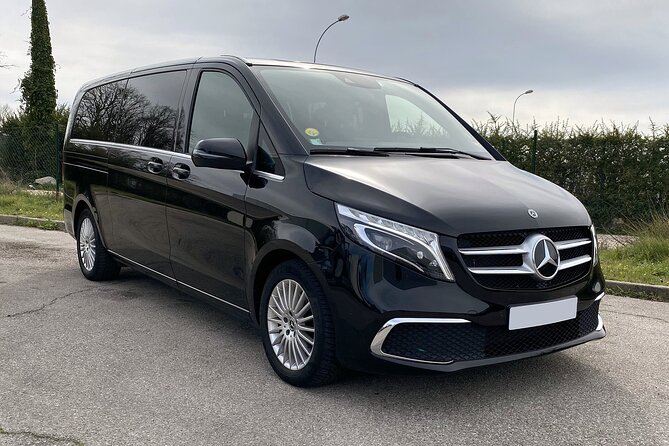 Private Airport Transfer: Paris City to Paris Airport CDG in Luxury Van - Cancellation Policy