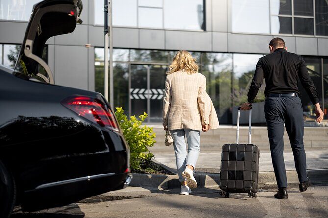 Private Airport Transfer Service Vice Versa in Wellington by SUV - FAQs