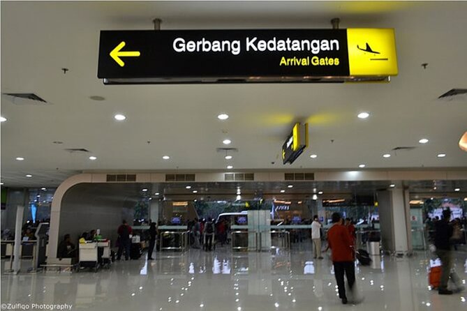 Private Airport Transfer Surabaya - Meeting and Pickup
