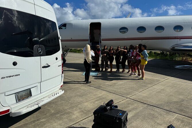 Private Airport Transfer to and from Red Hook Ferry - Meeting Points and Flexibility