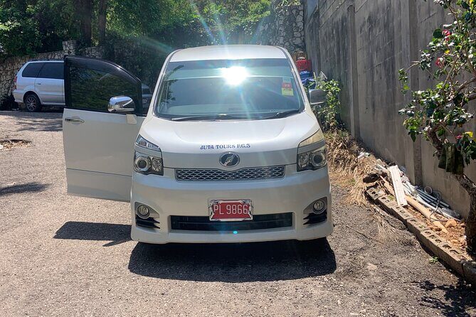 Private Airport Transfer to or from Ocean Coral Spring Resort - The Experience from a Reviewers Perspective