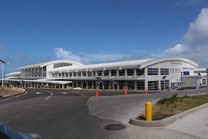 Private Airport Transfers 1- 2 Pax Zone D: Hotels - Pricing and Guarantee