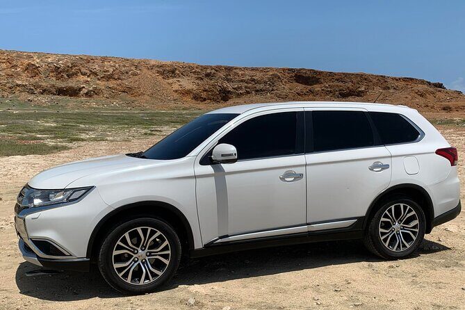 Private Airport Transfers in Aruba - Who Should Consider This Service?