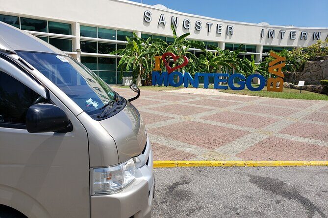 Private Airport Transfers To Negril Hotels and Villas - Who Should Consider This Transfer?