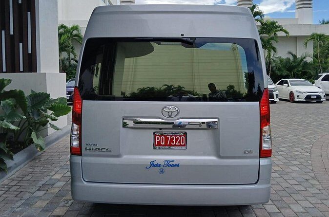 Private Airport Transfers to Royalton Negril - How This Service Stands Out