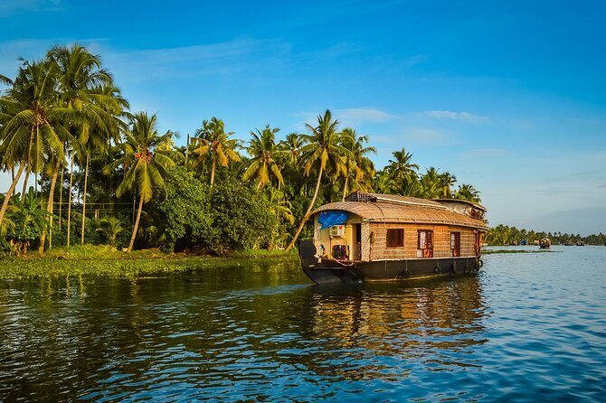 Private Alappuzha Backwater TourCruise & Explore Kerala Villages - Who Would Love This Tour?