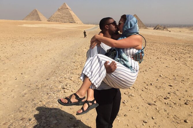 Private All Inclusive Giza Pyramids, Sphinx, Memphis, Saqqara, Lunch & Camels - Meeting Point