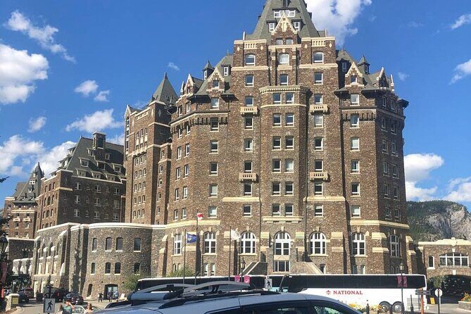 Private and Customizable Transport Airport Pickups and Drop Offs - FAQ