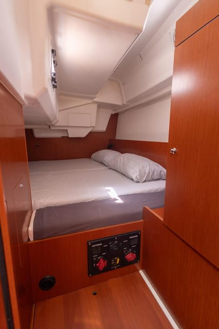 Private and Exclusive Sailing in the Bay of Palma and Surrounding Area - Included Amenities and Onboard Offerings
