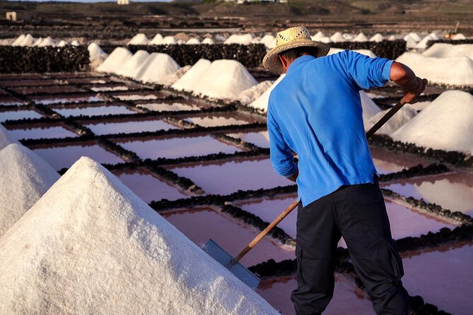 Private and Guided Tour to the Salinas De Janubio With Tasting - Meeting and Pickup